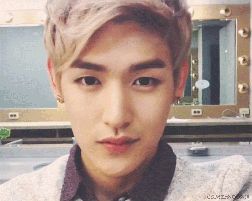 come2noona:  안경? No 안경?? 안녕 ㅋㅋ...glasses, no glasses, byee??    