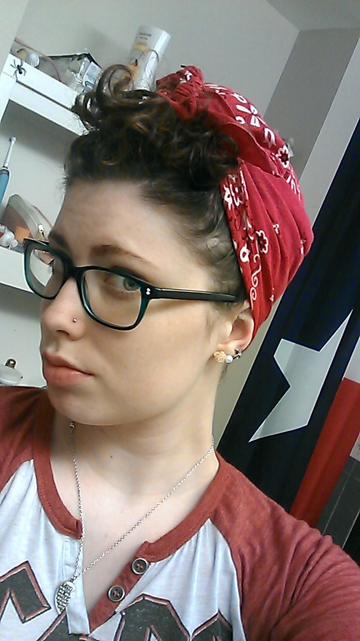 hollyksavolly:stronger-than-i-was:  Some times I like to pretend I could be a pin