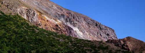 happy-geology: 吾妻火山・一切経山　大穴火口　（2017年9月）　福島県 The Oh-ana vent of Mt. Issaikyo-san, Azuma volcano, Fuku