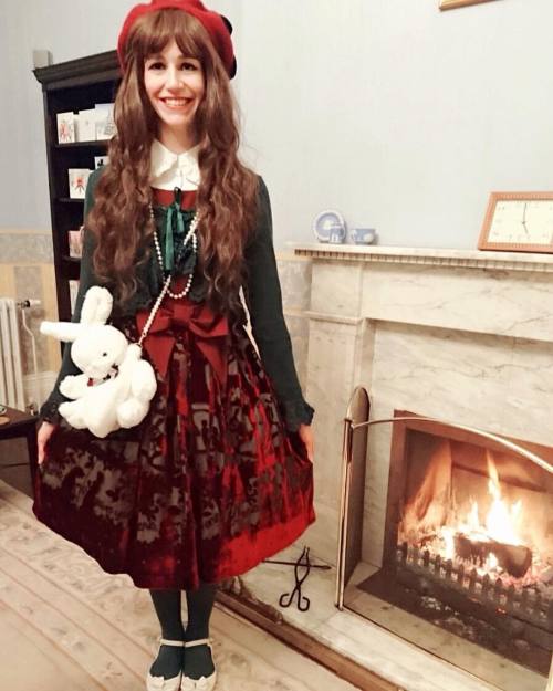 Heading out in #JaneMarple to sing some #Christmas carols#classiclolita(at Ryelands Leominster)