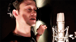 thelightbetweenstars:  serfborts:  Get to know me meme - [1/5] Favorite Actors:
