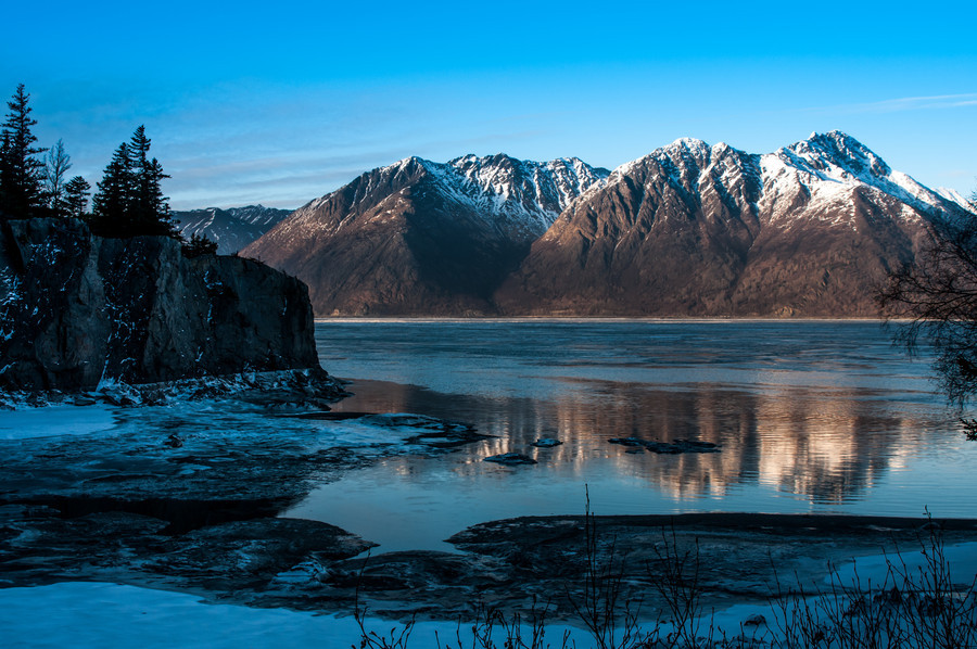 rock-solid:  kaycliffcenter:  Outside Hope, AK by aklivn  TAKE. ME. THERE.