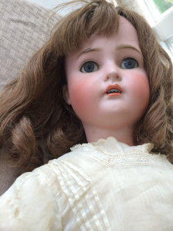 hazedolly:Antique bisque doll by Simon &