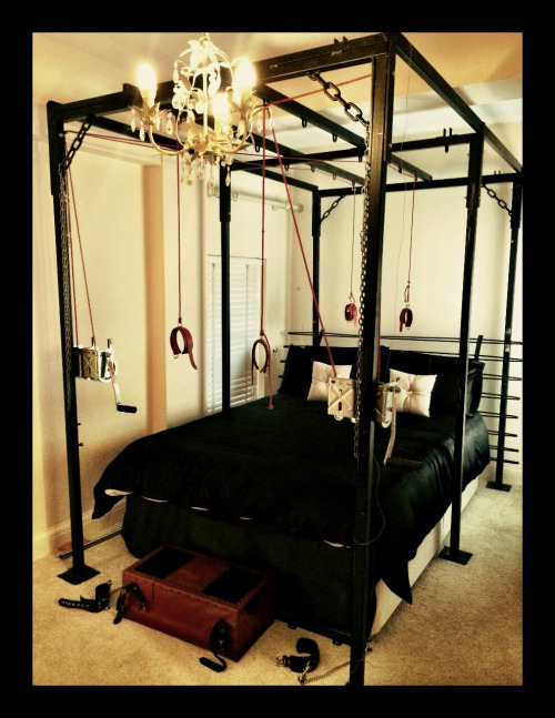 submissionmission:  Hot Kinky Stuff HERE