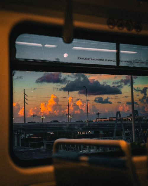 by: Harrison Pérez