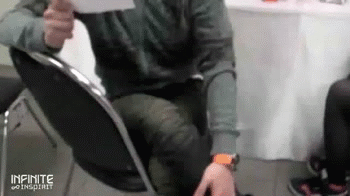 chiafesiale:  Sunggyu and his random happiness