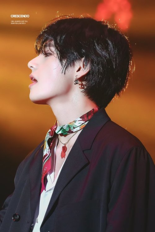 allforbts:© Crescendo | Do not edit. (1, 2)