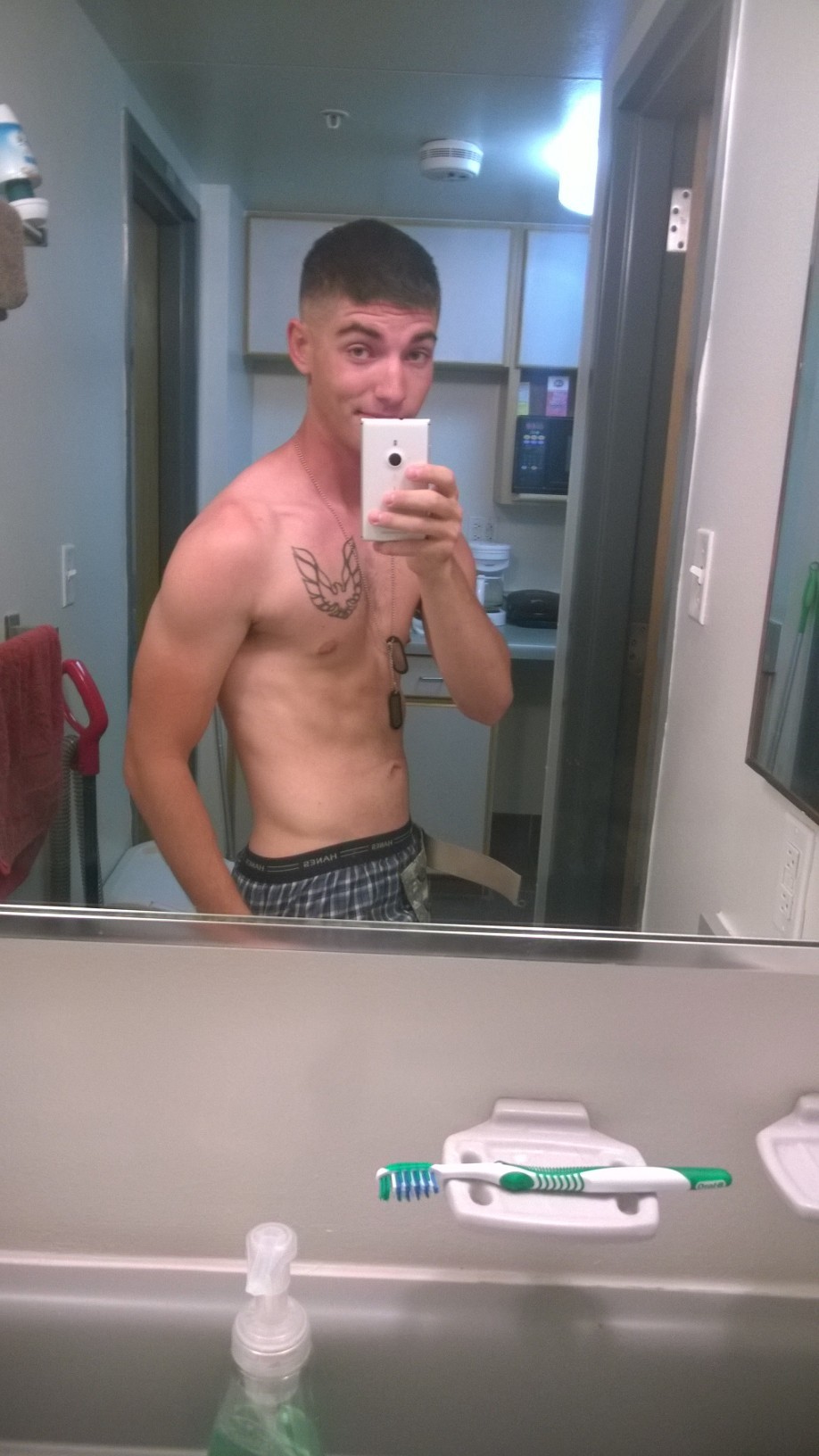 str8guysgonewild:  Air Force cutie:) he showed ass today….