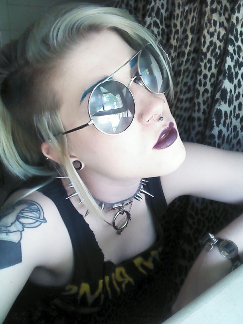 hellray:  Star shades.