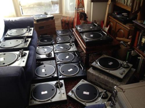 jannis-plasmatik:  Technics SL-1210 or SL-1200 porn pictures