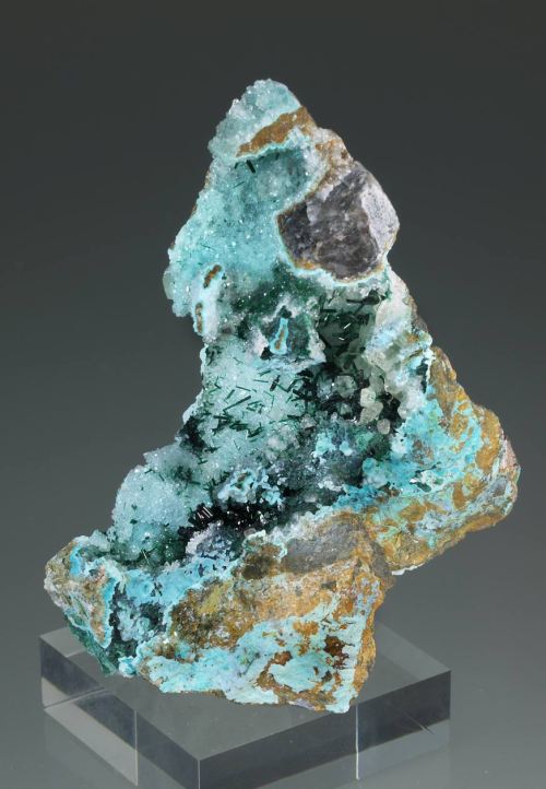 Atacamite, Chrysocolla, Calcite, Malachite and Quartz - Lily mine, Pisco Umay, Ica, Peru
