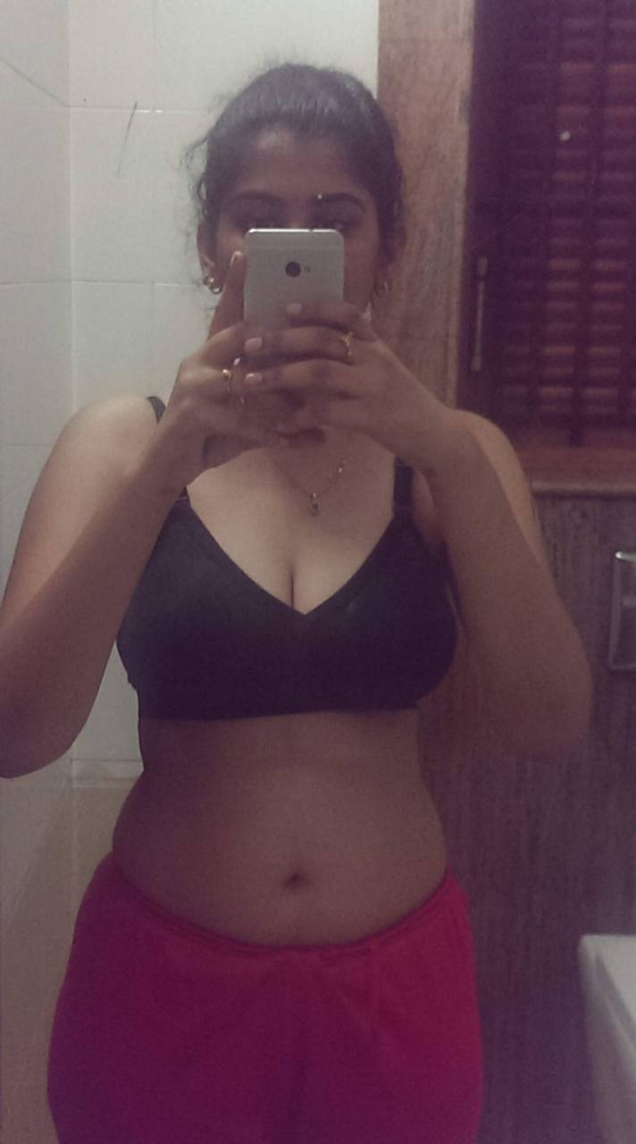 Sexy Indian Desi Girls