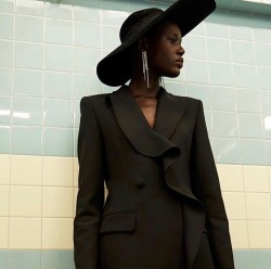 boringangel:  ajak deng in area