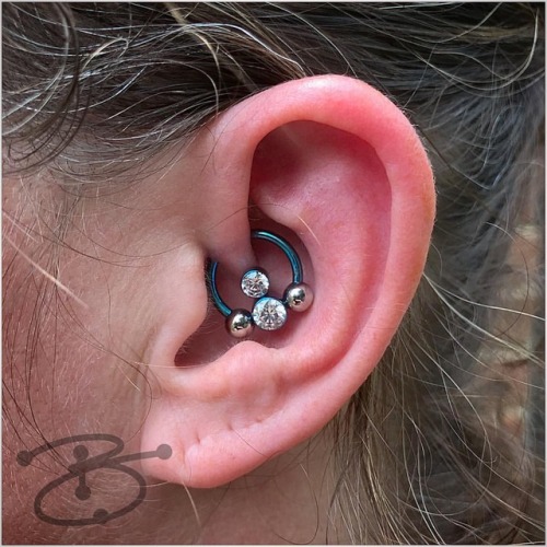 Fun fresh Daith with jewelry from @leroifinejewelry here at @the_other_half_tattoos#piercingsbybel