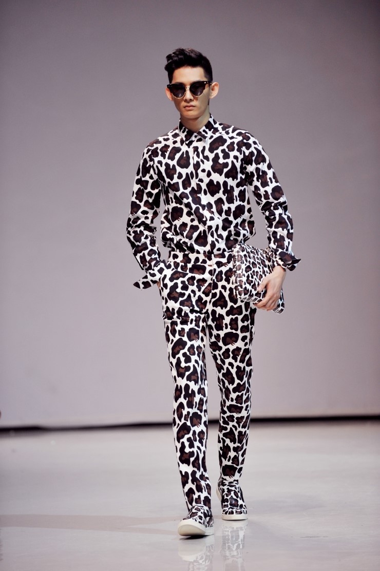 koreanmodel:  Park Hyeongseop at Push Button Fall 2014 Seoul Fashion Week shot by