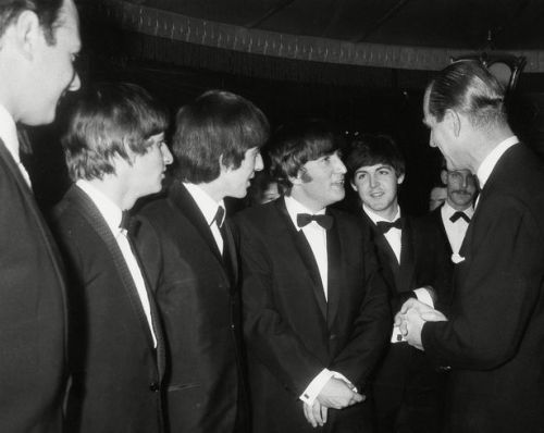 the-cosmic-empire: Ringo is to become Sir Ringo Starr in the new year! (Okay, Sir Richard Starkey&he