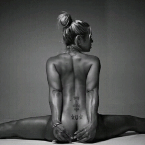 asspatrol6969: The woman’s body is art in motion 🙌🙌🙌