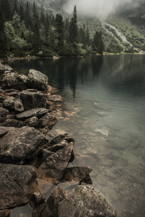 artesonraju: Morskie Oko, Tatra Mountains, Poland Karol Majewski photography: tumblr / flickr / Inst