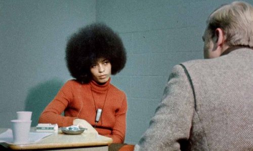 hustleinatrap: Angela Davis, being interviewed at Marin County Jail, in California, in 1972