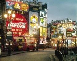 wehadfacesthen:Picadilly Circus at night,