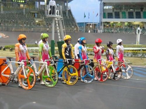 ainomiho: Foreign players have been invited to Japan Womens Keirin ！！ Paige Paterson has a very cute