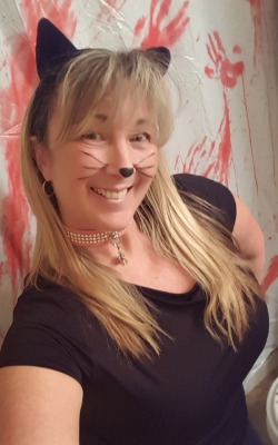 tjones42169:  My Best Friends Halloween Party. It’s a PG-13 party so I went as a kitty 💜 But of course I had to add a little bit of naughty with my pink bondage collar 😘