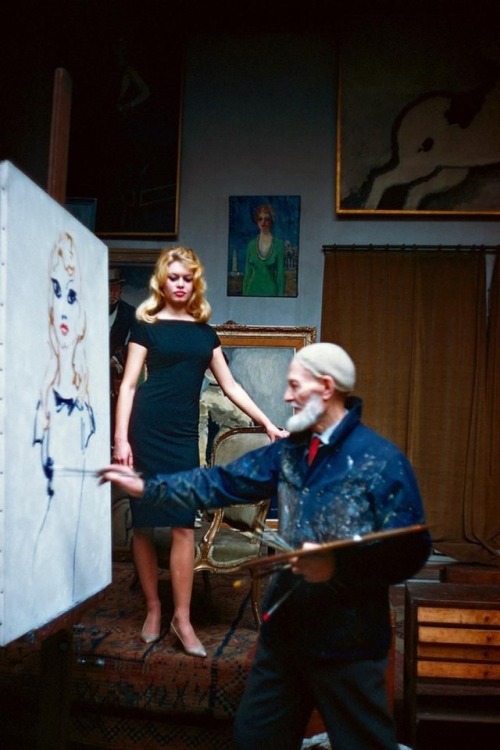 talesfromweirdland:‪Dutch/French artist Kees van Dongen (1877-1968) paints Brigitte Bardot’s portrai