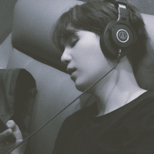 Oc And Yoongi Falling Asleep While On The Phone