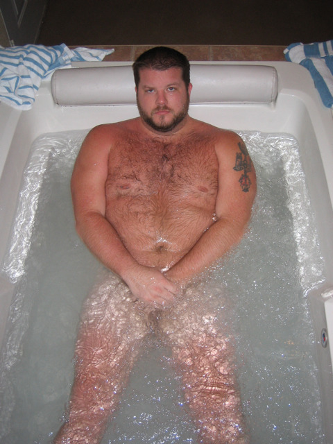 Venicecub til now...: Bath Tub or Hot Tub