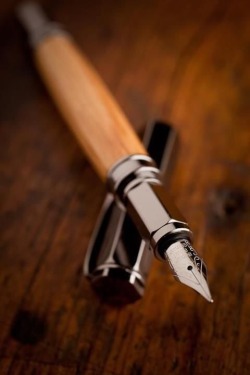 gentlemansessentials:  Fountain Pen    Gentleman’s Essentials