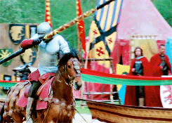 thegreymoon:I love how shocked Arthur is by the truth I wish we would’ve had more jousting in 