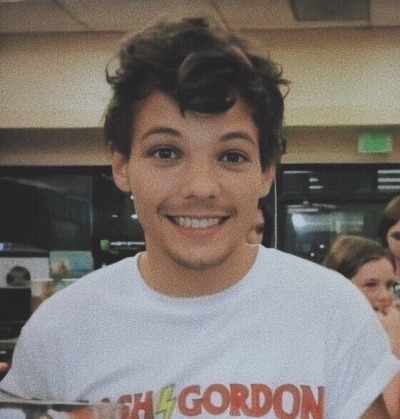 #louis-cinnamon-roll-hair on Tumblr