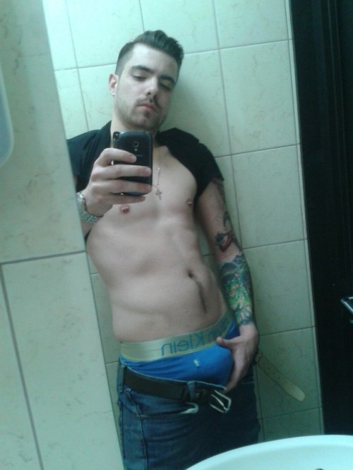 http://russian-boys.tumblr.com/post/161851982665
