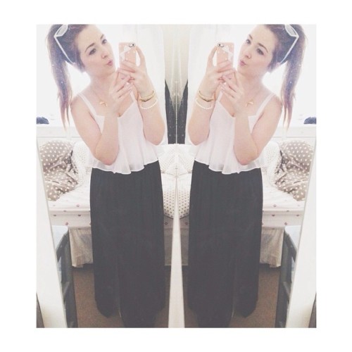 you can’t hurt me anymore, i won’t come back like i did before…🎶💕 #me #selfie #girl #reflection #mirror #image #ootd #skirt #mypost #face #myface #personal #instagram