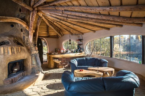 voiceofnature:Some more pictures of Hobbitówa, found here. This beautiful hobbit house is located in