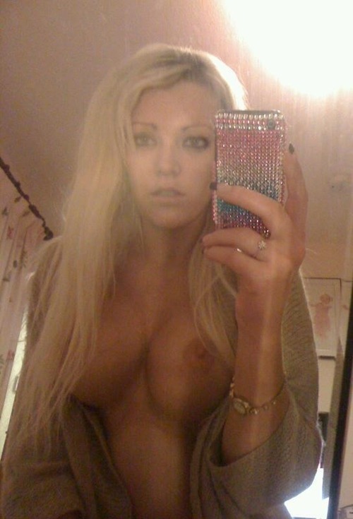 thankjobs4iphone:   iHave-aUniqueCase Collection. Girls with interesting Phone cases giving us sexy selfies. Dont be shy, Show us your iPhone.  Submit Here Or  email to thankjobs4iphone@yahoo.com ThankJobs4iPhone