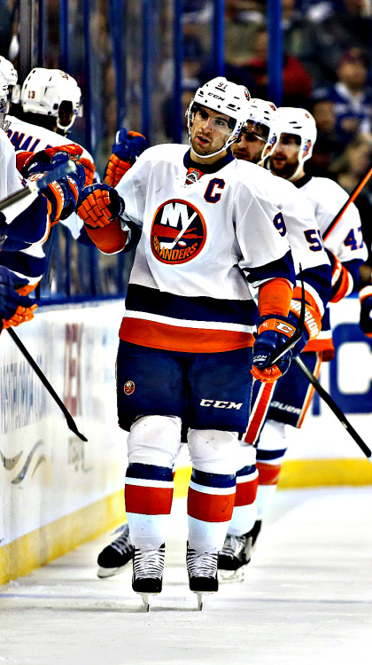 elzaechelon:  IPhone 6 Backgrounds — NHL teams: New York Islanders — for Anonymous.