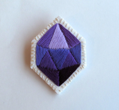 neonelephantintheroom: powervests: waylaidx: Embroidered gem brooches by An Astrid Endeavor on E