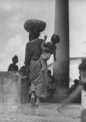 kvetchlandia:  Tina Modotti     Woman with Child at Market, Carrying Basket, Tehuantepec, Mexico     c.1929