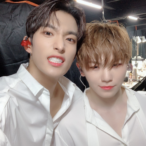 [WEVERSE, 231122] DOKYEOM 
