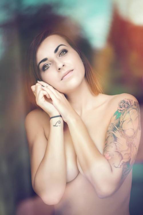 dreaming-glamour-girls:  Model:    Delphine Pontvianne  Photographer: Sébatien Chapelant