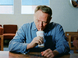 roominthecastle:Jared Harris enjoying a shake in Certain Women