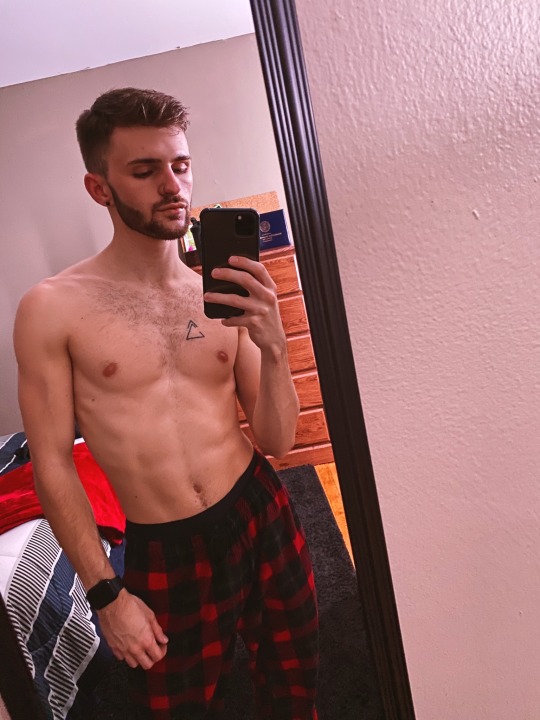 savemeimgay:bedtime vibes