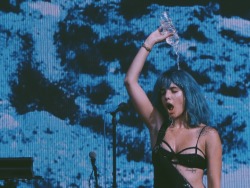 welcome2-badlands:  Halsey; Billboard Hot