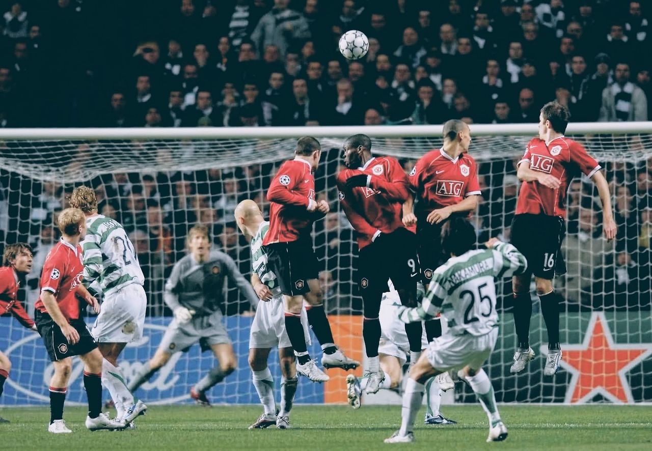 Celtic's Shunsuke Nakamura celebrates scoring the winning goal