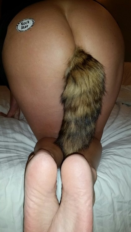 Porn Pics peepenthom:  Peepenthom..  wife is a fox!