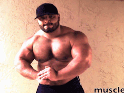 alwaysbeenstocky:  Musclecortez from youtube