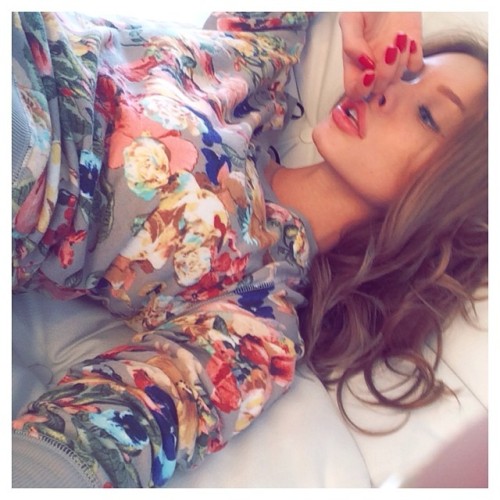 tansandshorts:  www.tansandshorts.tumblr.com 