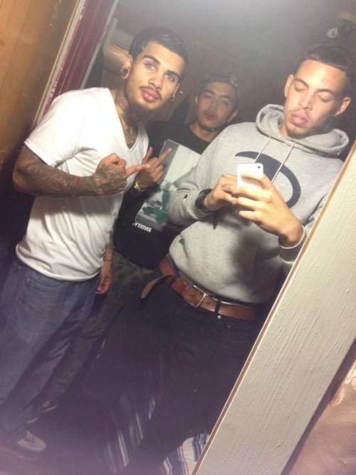 godtothesebasichoes:  I miss you bro ! I can’t believe you died on my birthday “/ every birthday from now on  that goes by will be another year your gone …