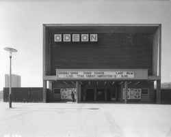 modernism-in-metroland:  Harlow Odeon (1960)